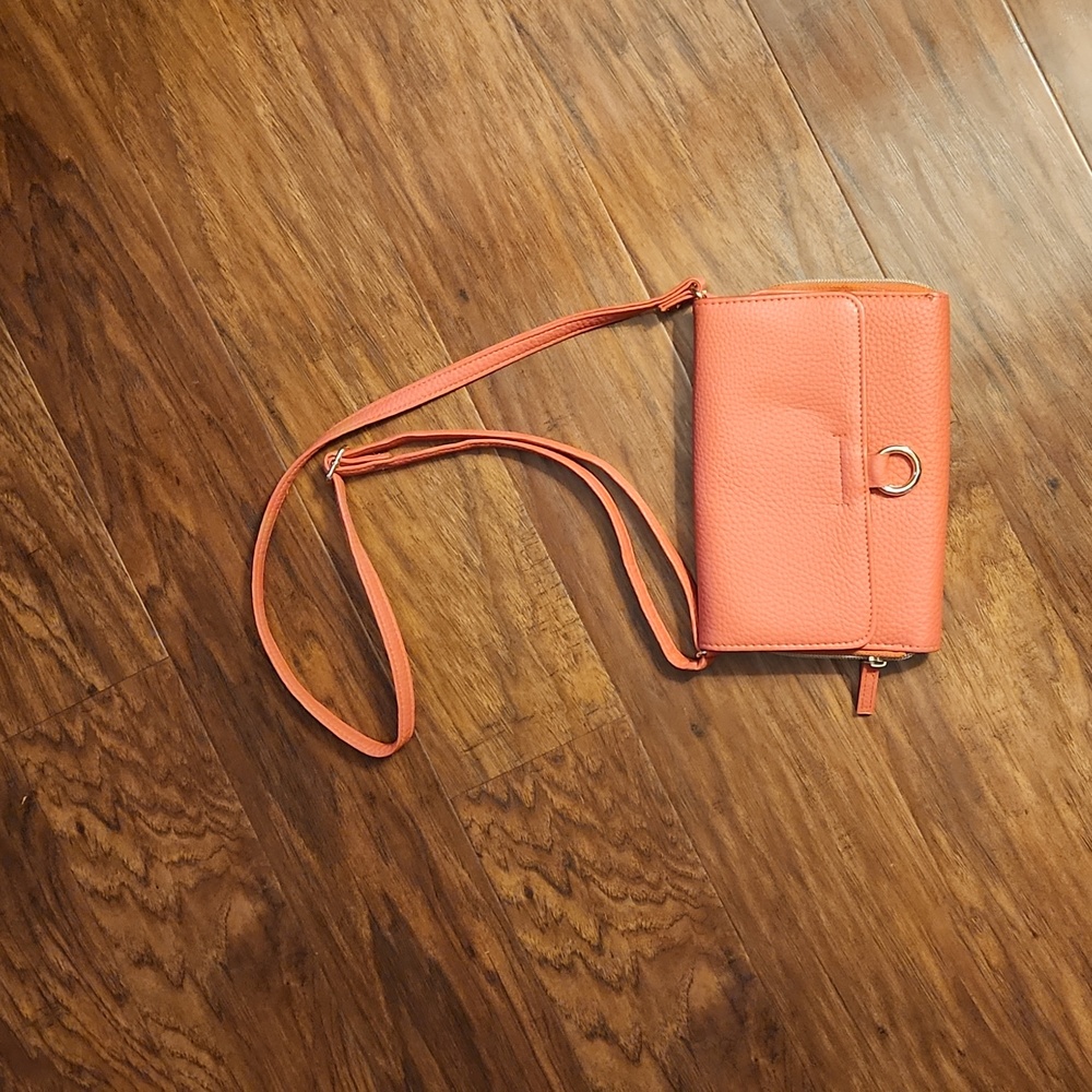 Crossbody purse